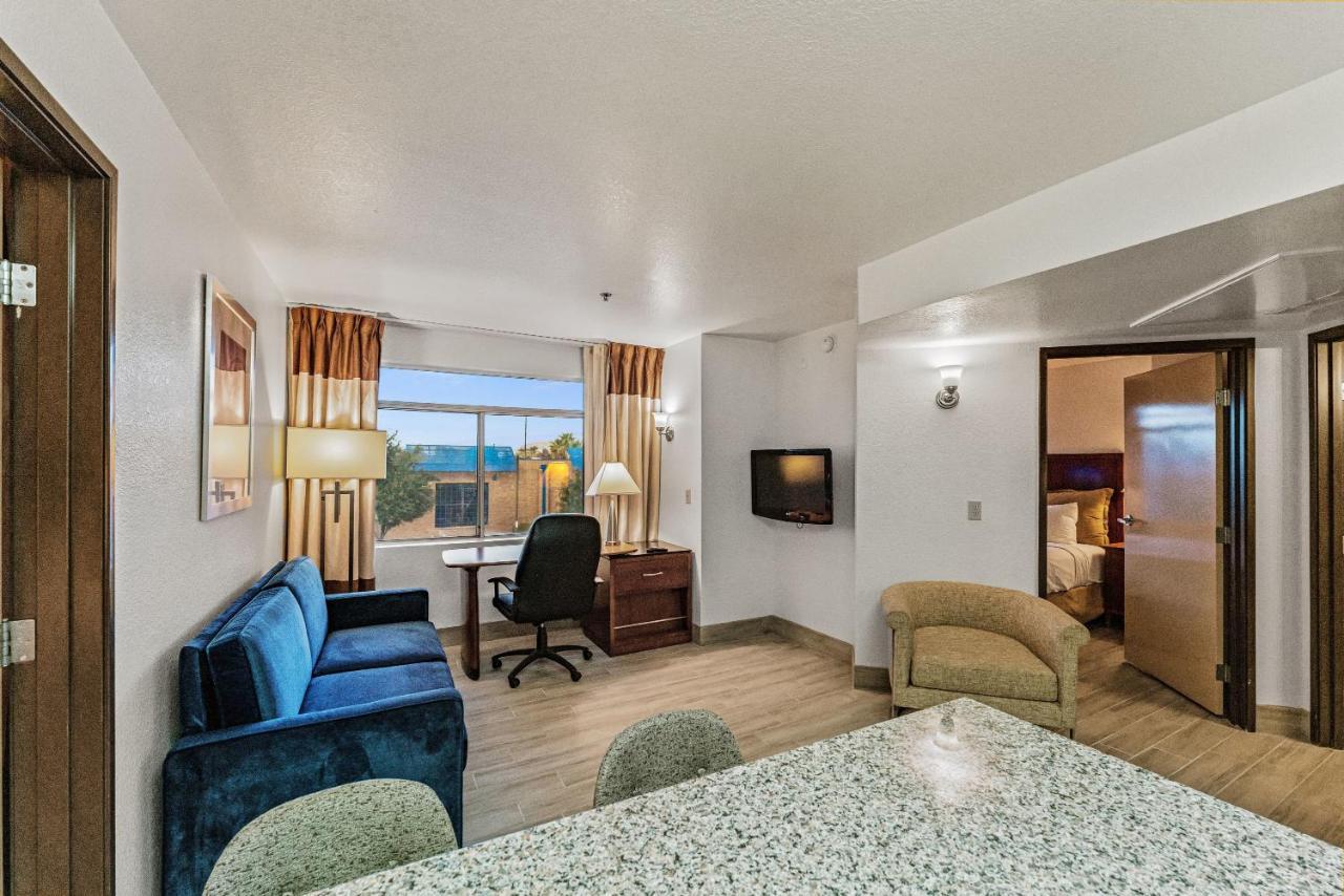 Chandler Perfect Location 1 Bedroom ภายนอก รูปภาพ