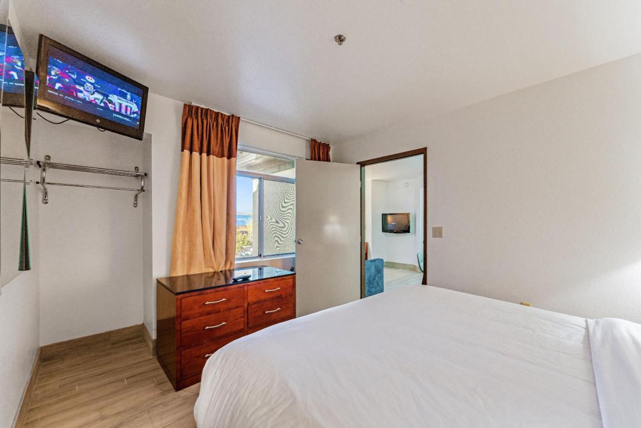Chandler Perfect Location 1 Bedroom ภายนอก รูปภาพ