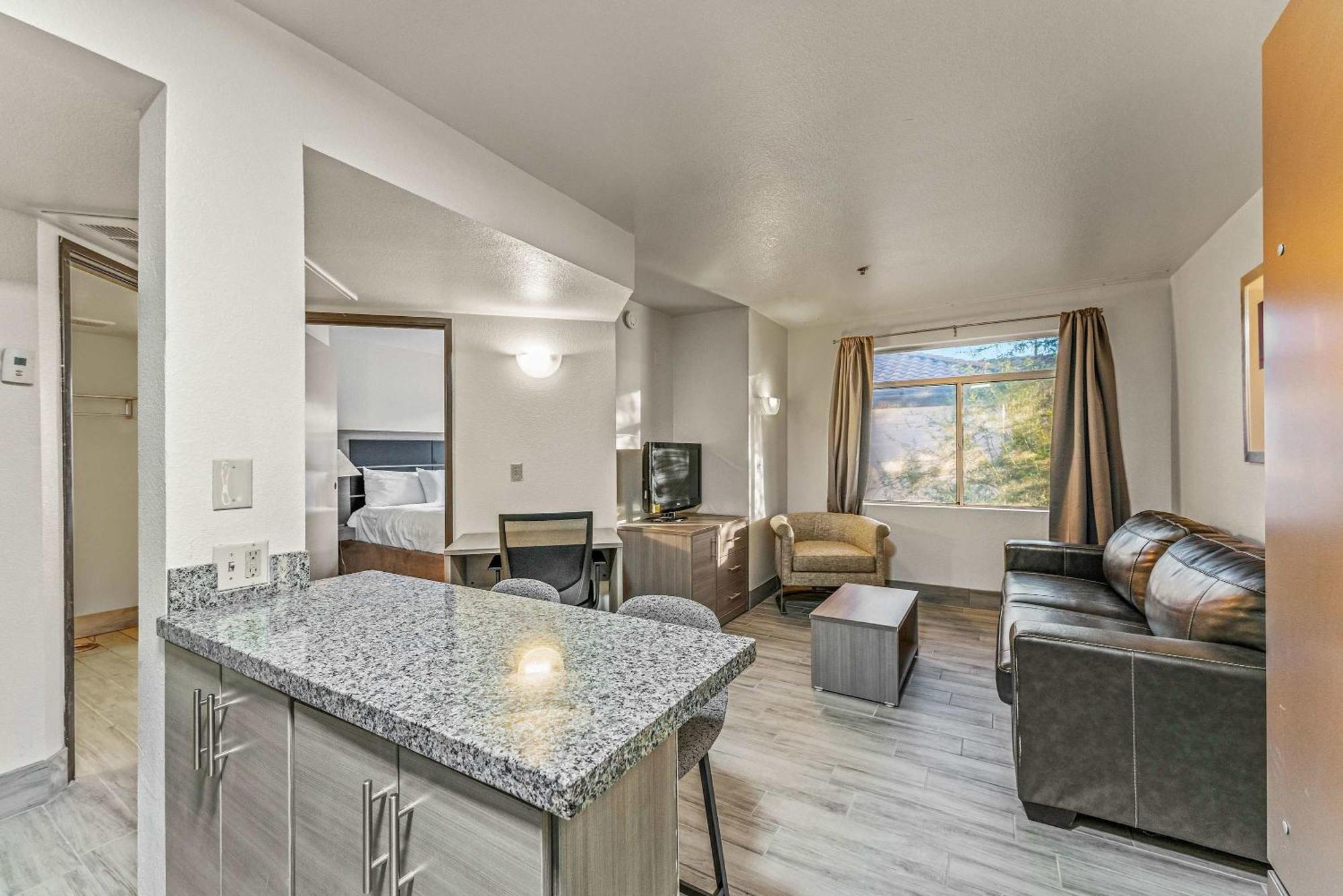 Chandler Perfect Location 1 Bedroom ภายนอก รูปภาพ